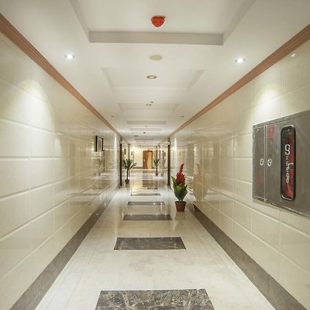 Al Ezzah Palace Hotel Suites 제다 외부 사진