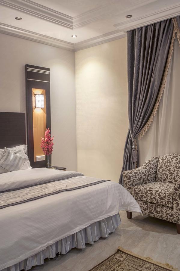 Al Ezzah Palace Hotel Suites 제다 외부 사진
