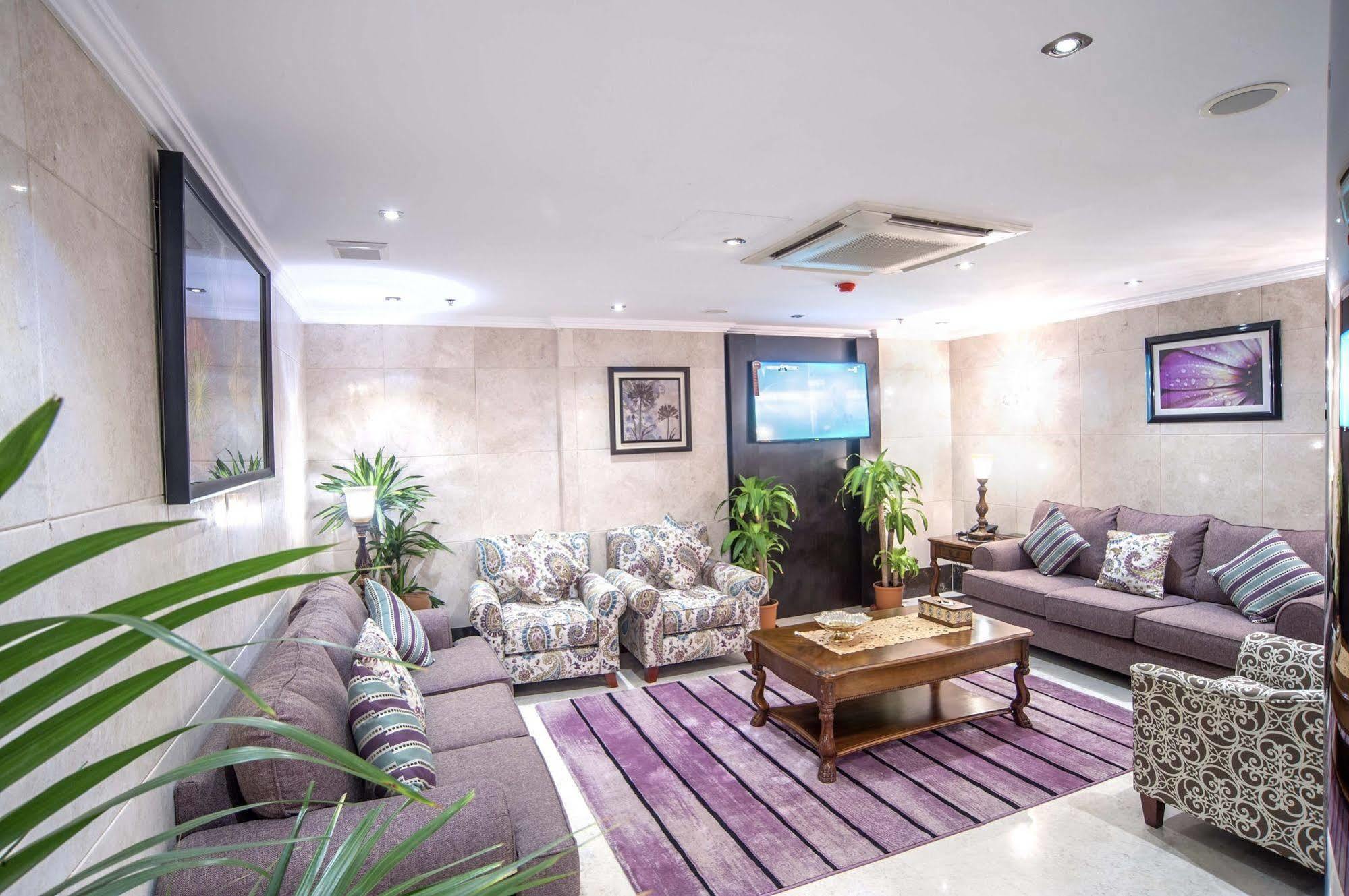 Al Ezzah Palace Hotel Suites 제다 외부 사진