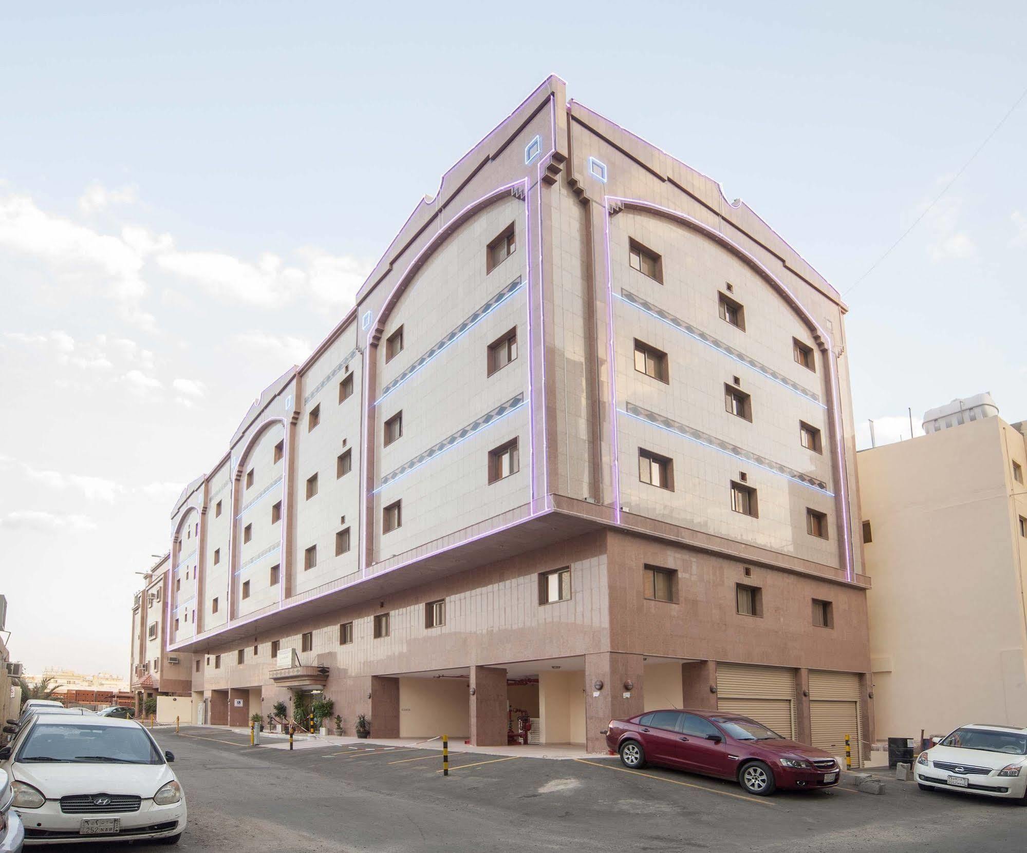 Al Ezzah Palace Hotel Suites 제다 외부 사진